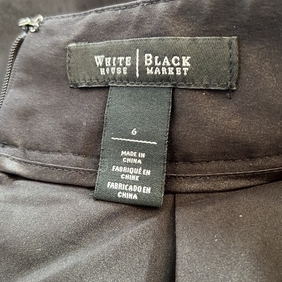 White House Black Market full black skirt - Picture 3 of 3